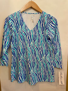 V-Neck 3/4 Sleeve Top